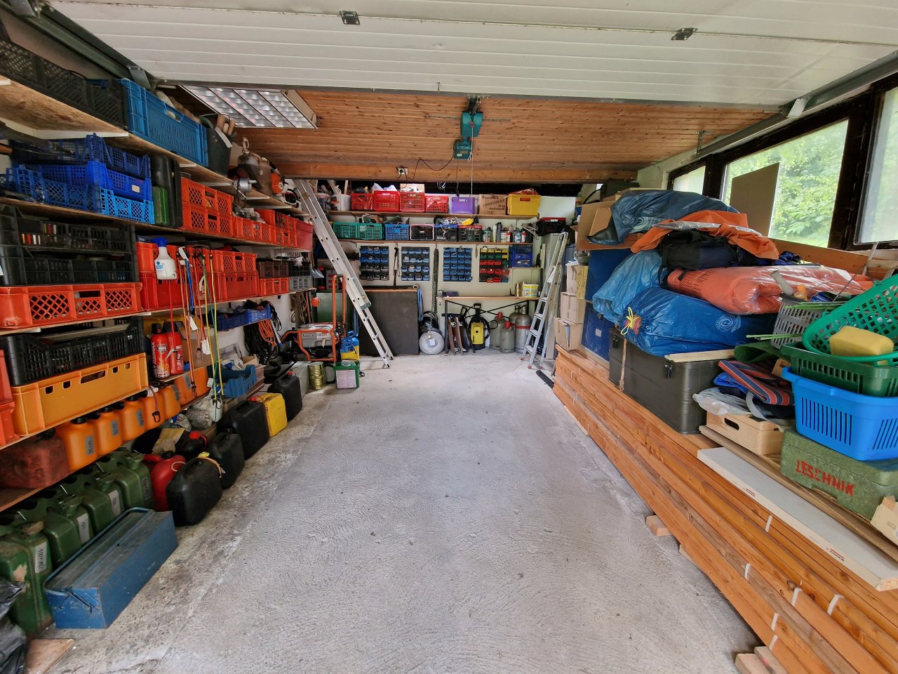 garage