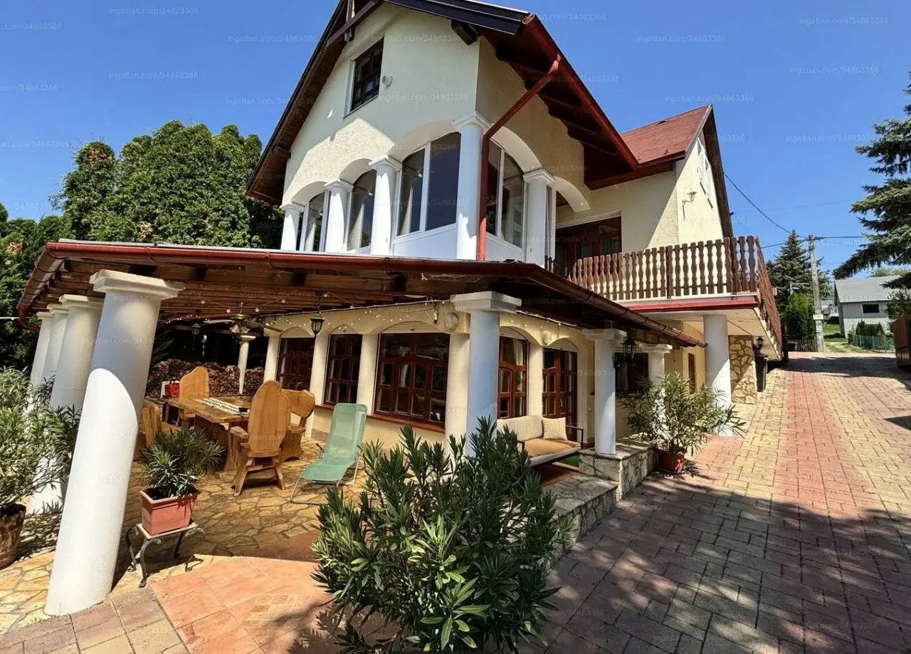 (AAA) Schöne, möblierte Erdgeschoss-Wohnung in Keszthely zu mieten (AAA-KK1016-M) (KK1016-M)