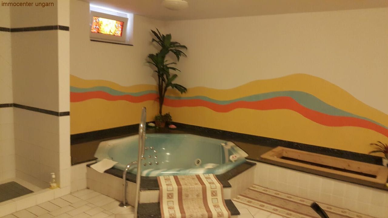 (AAB) Gepflegtes Gästehaus in guter Lage von Héviz, dem "Baden-Baden" Ungarns (HCM86)