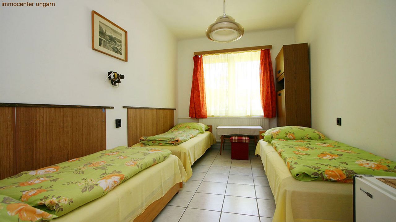 (AC) Apartmentanlage mit Restaurant nur 300m vom Balaton (6001)