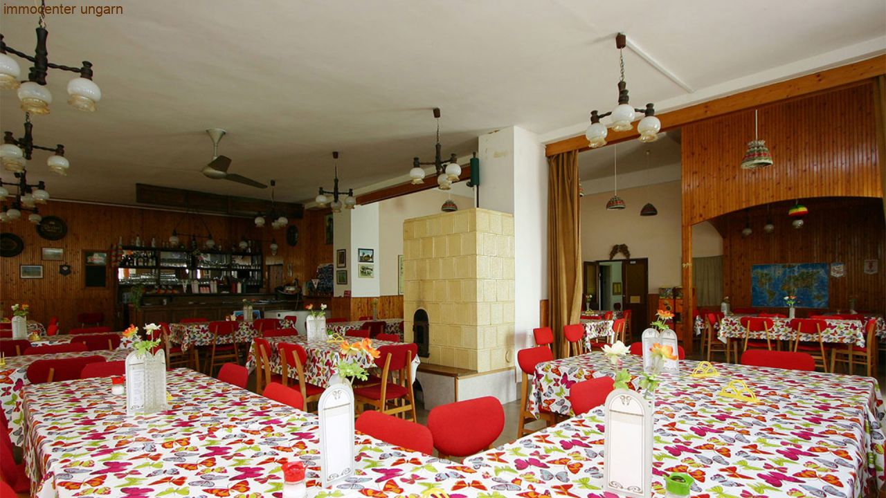 (AC) Apartmentanlage mit Restaurant nur 300m vom Balaton (6001)
