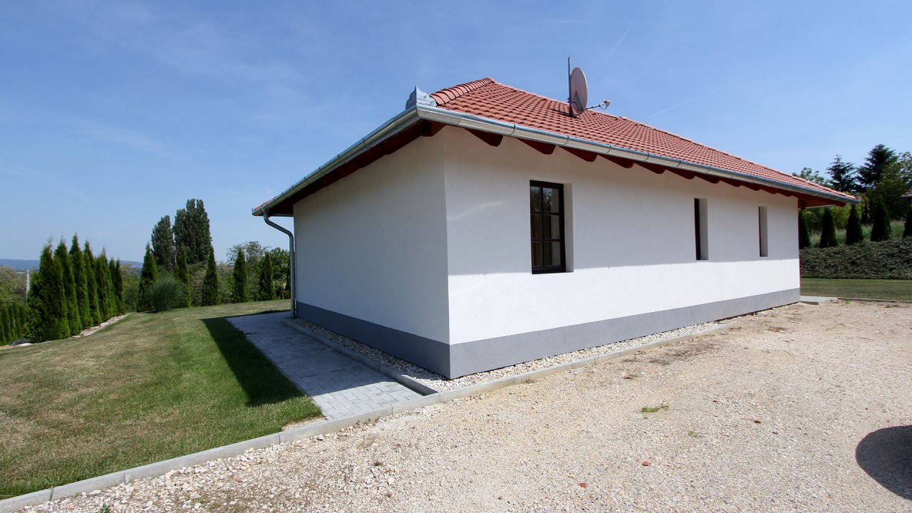 (AAA) Malerisches Landhaus mit Panoramablick auf den Plattensee (11809)