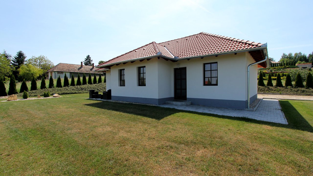 (AAA) Malerisches Landhaus mit Panoramablick auf den Plattensee (11809)
