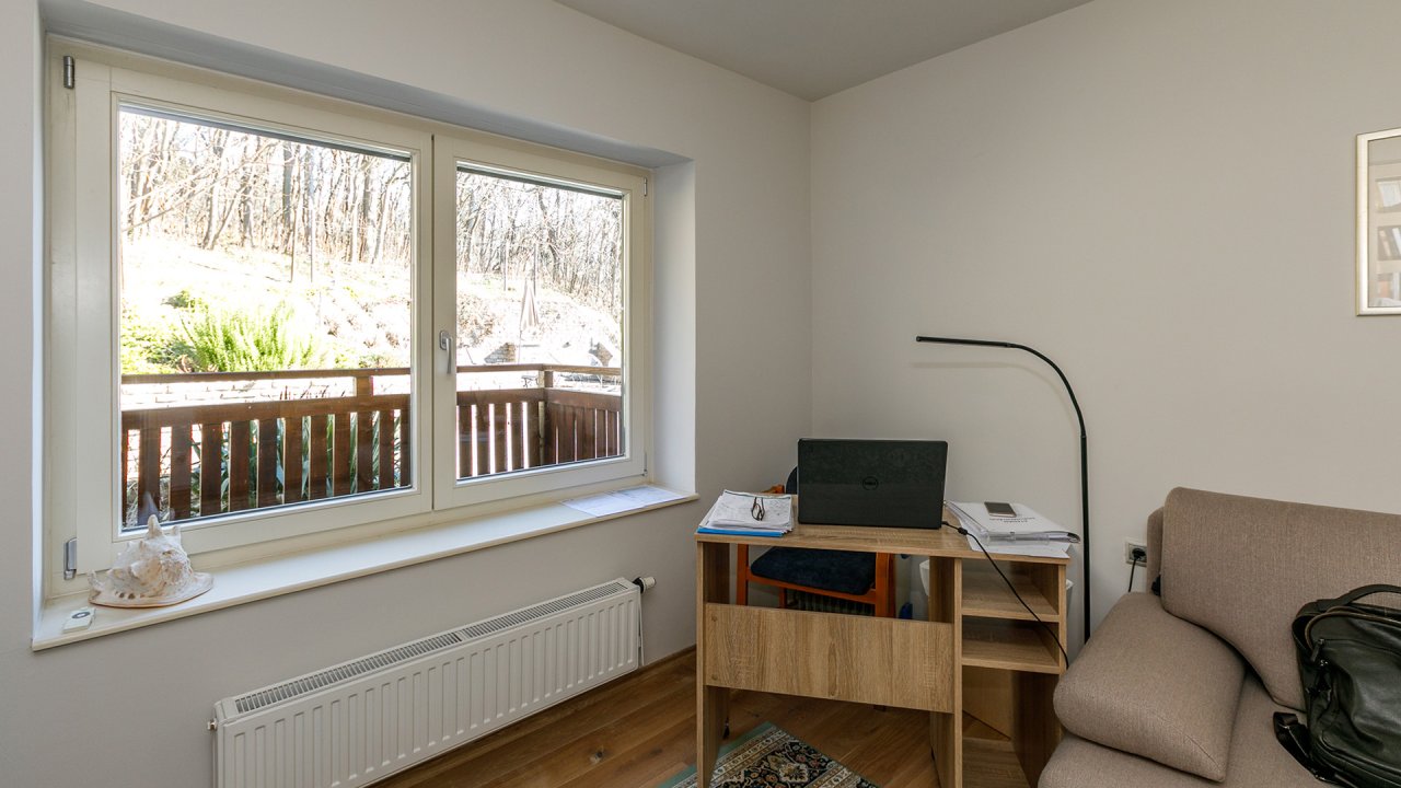 AAA: Wunderschönes Einfamilienhaus mit Panoramablick auf den Plattensee (33417)