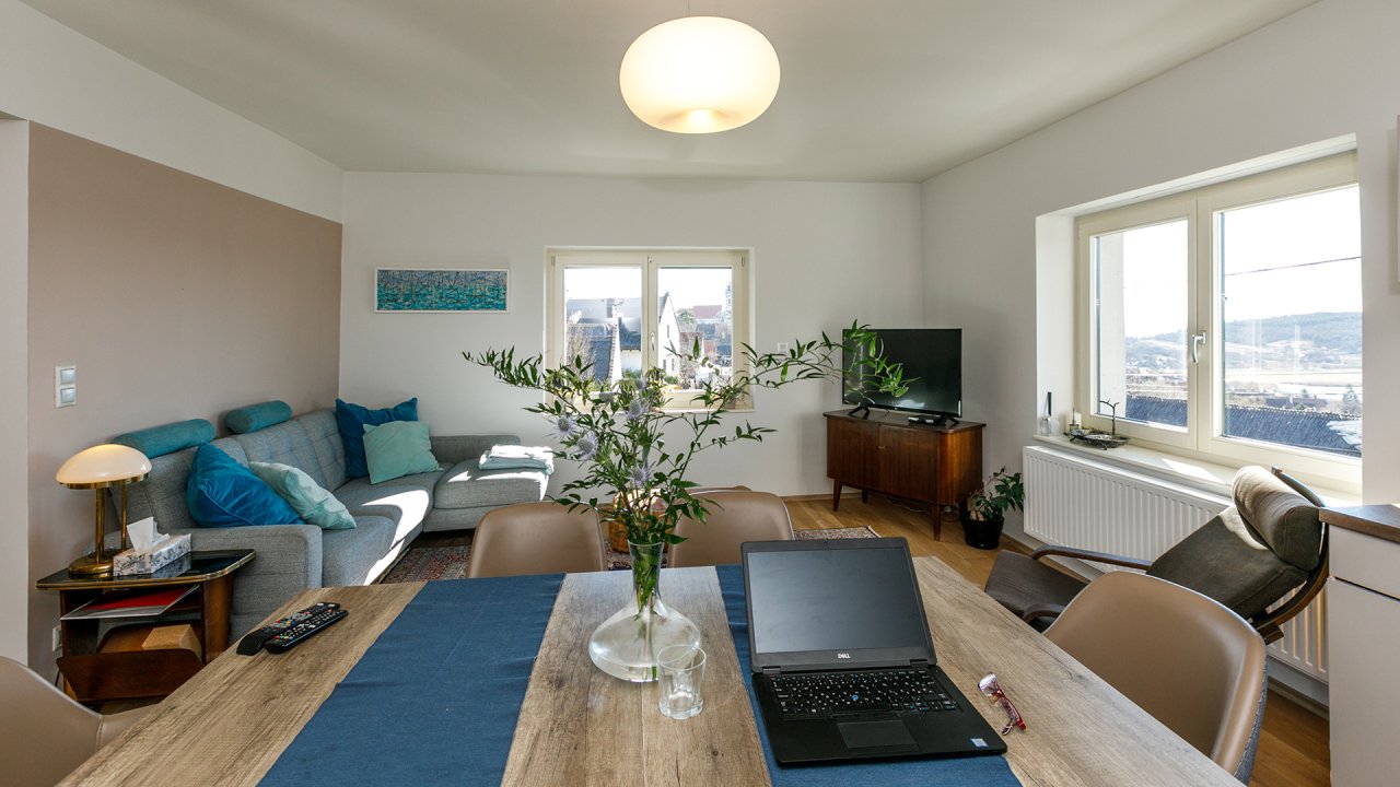 AAA: Wunderschönes Einfamilienhaus mit Panoramablick auf den Plattensee (33417)