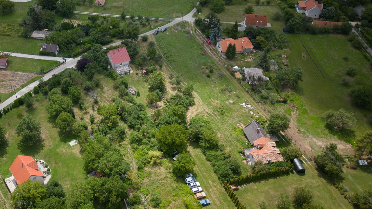 (ACA) großes Grundstück mit  Abruchhaus nahe dem Plattensee