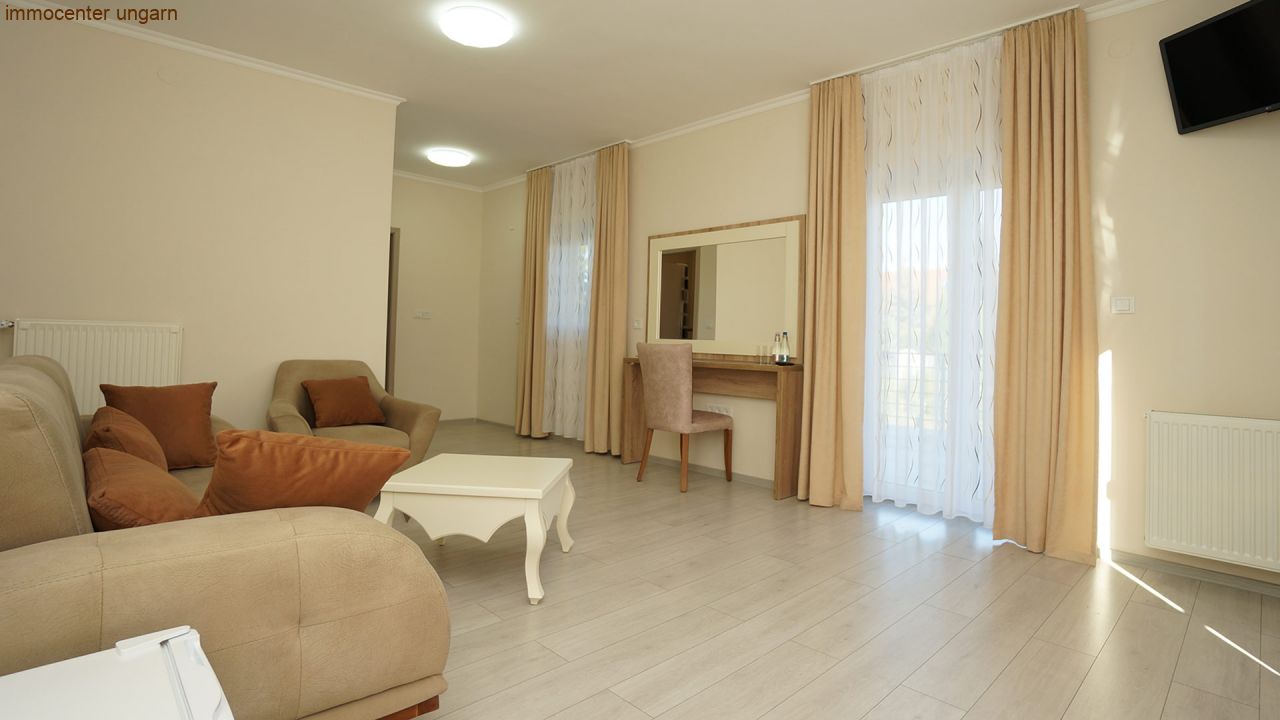 (AA) Stilvolles Apartmenthaus in Héviz (33211-3)