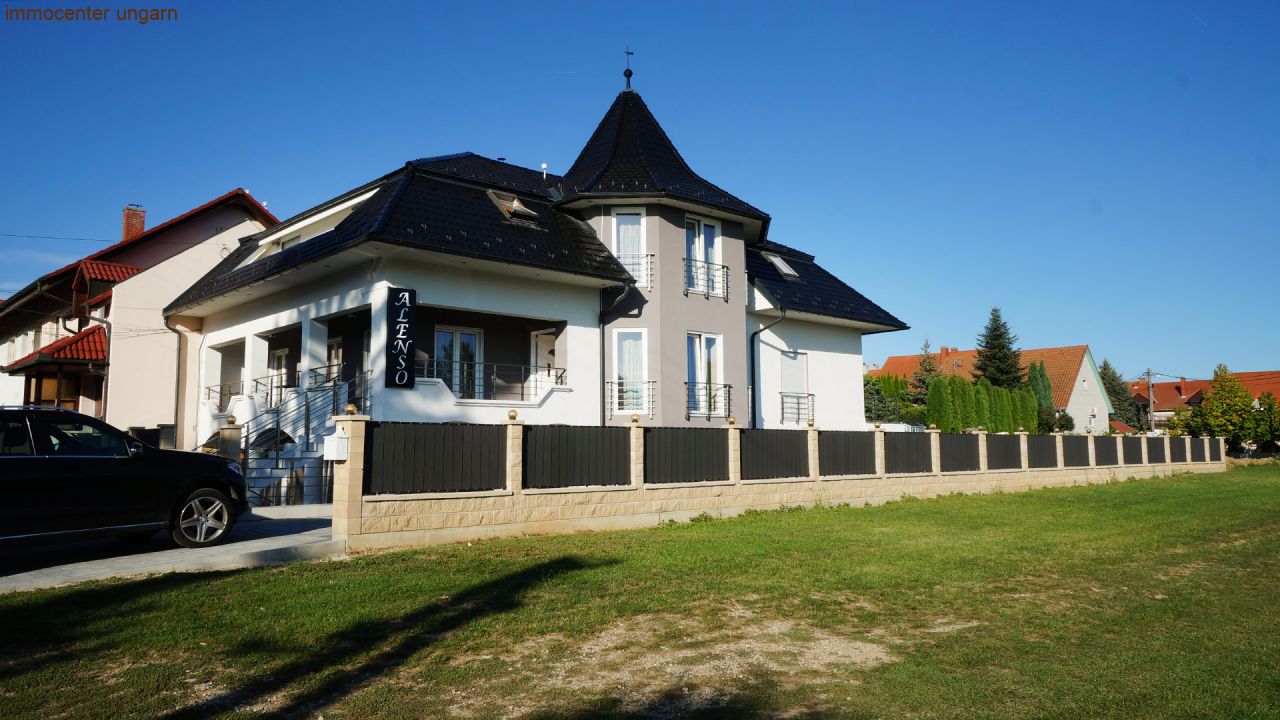 (AA) Stilvolles Apartmenthaus in Héviz (33211-3)