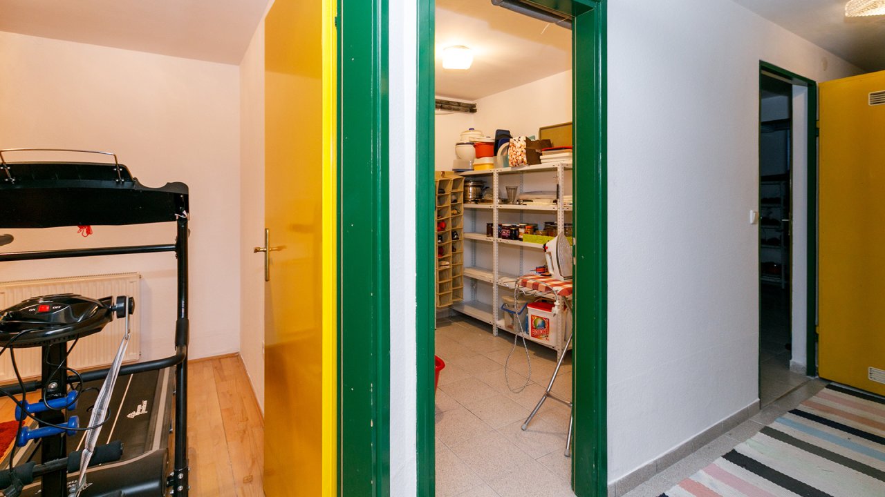 AAA: renoviertes Einfamilienhaus in Top Lage (33424-2)