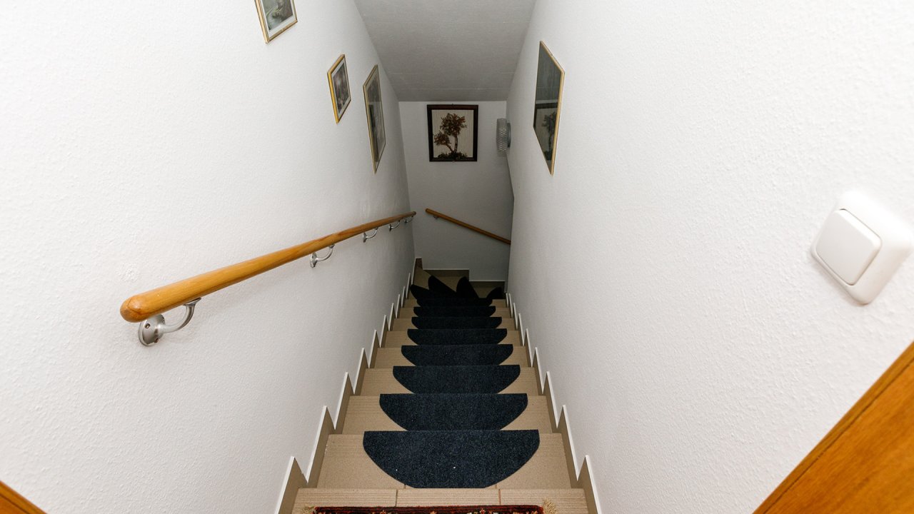 AAA: renoviertes Einfamilienhaus in Top Lage (33424-2)