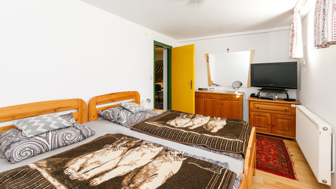 AAA: renoviertes Einfamilienhaus in Top Lage (33424-2)