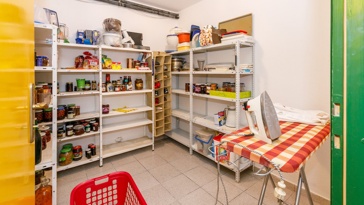 AAA: renoviertes Einfamilienhaus in Top Lage (33424-2)