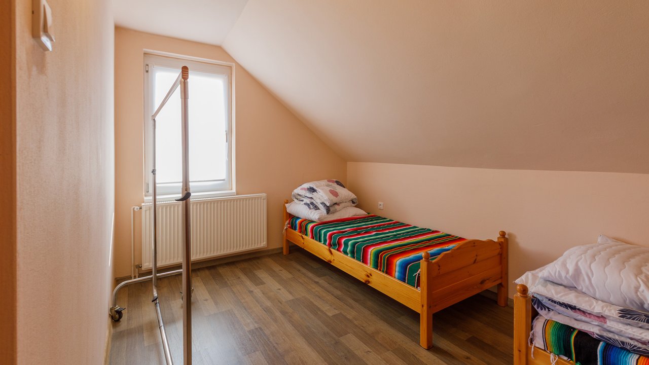 (AAB) Familienhaus mit großem Grundstück in guter Lage bei Héviz (BAC) (33377-3)
