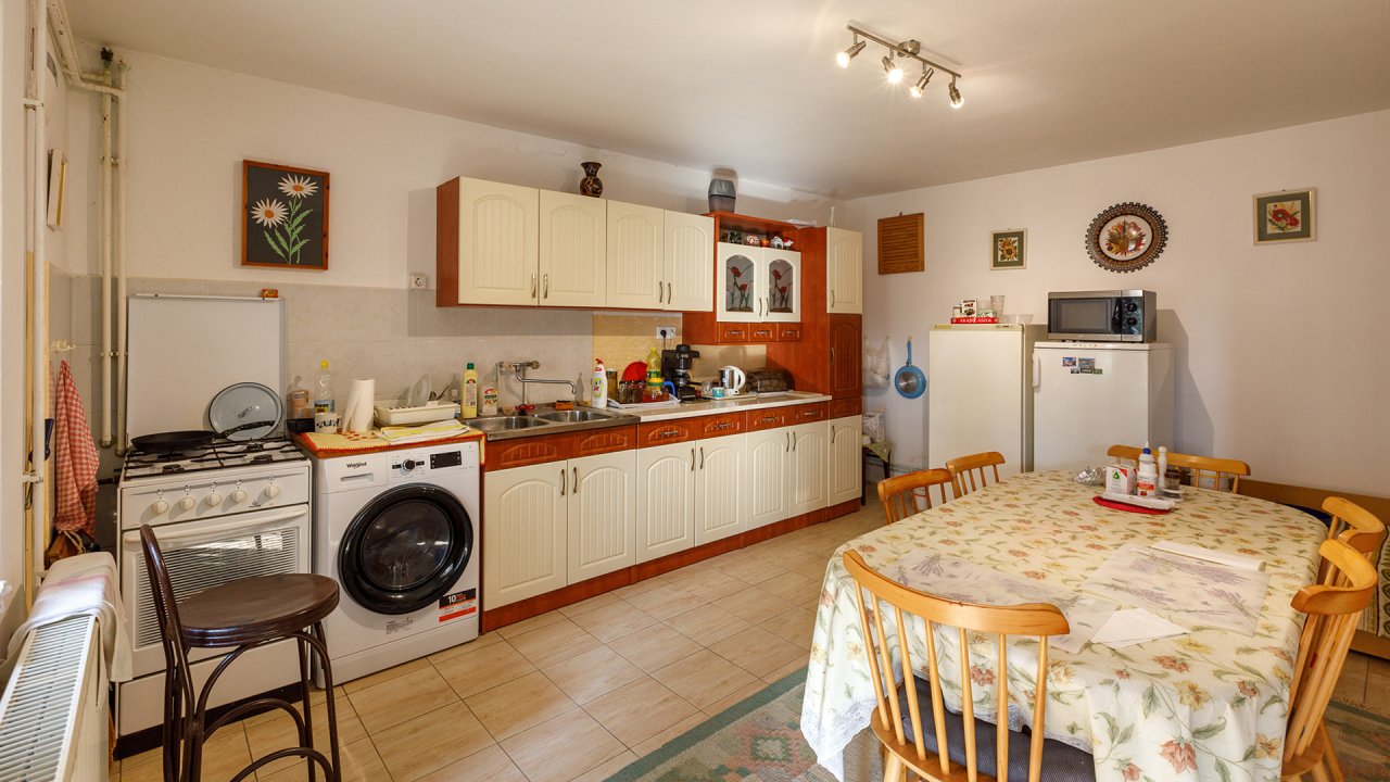 (AAB) Familienhaus mit großem Grundstück in guter Lage bei Héviz (BAC) (33377-3)