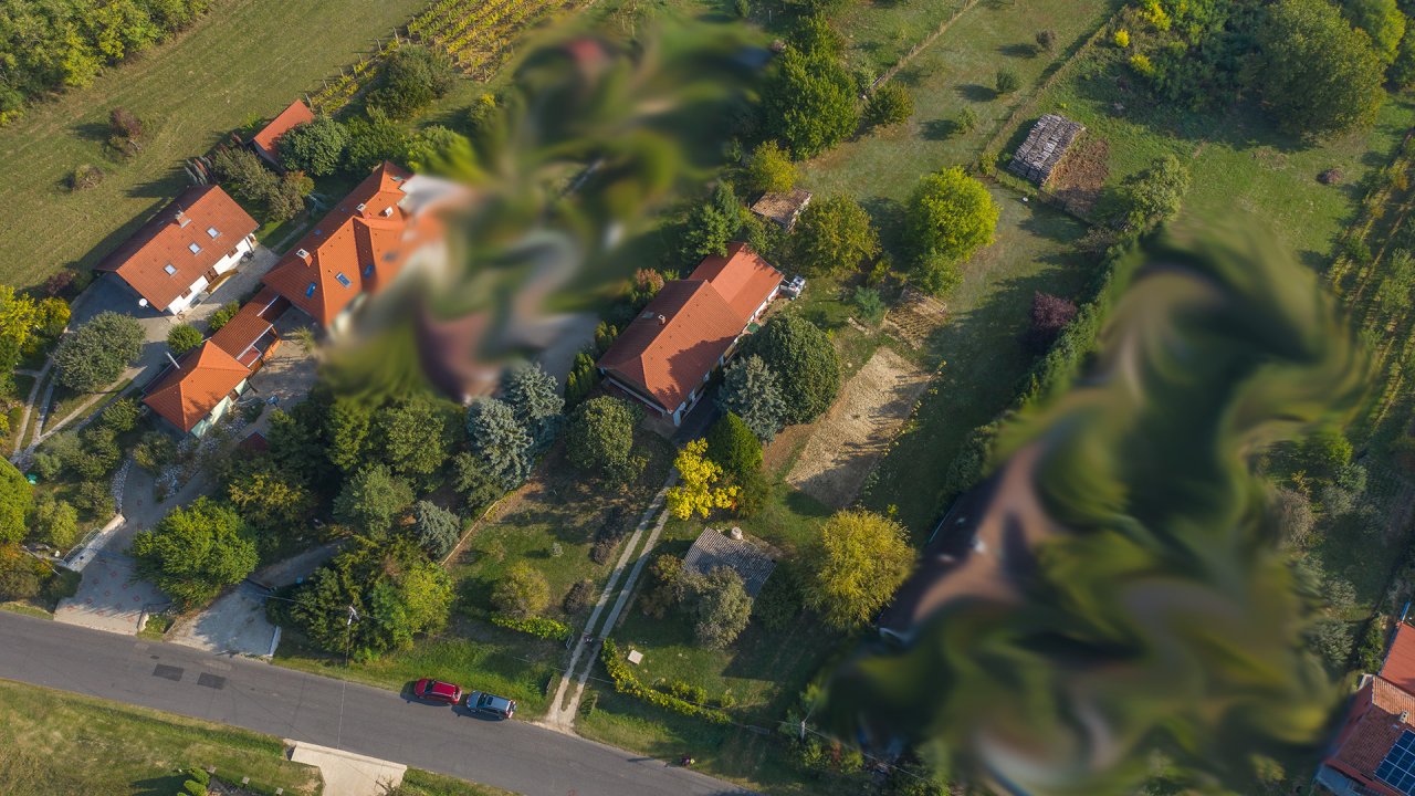 (AAB) Familienhaus mit großem Grundstück in guter Lage bei Héviz (BAC) (33377-3)