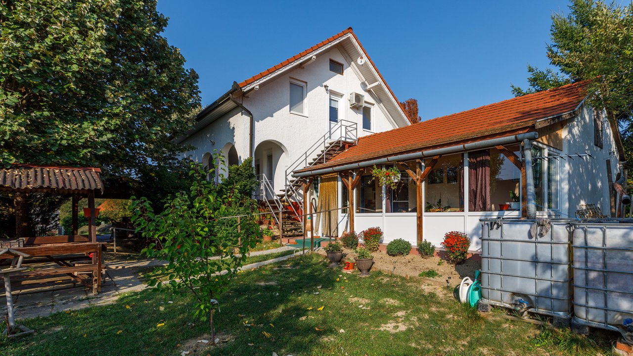 (AAB) Familienhaus mit großem Grundstück in guter Lage bei Héviz (BAC)