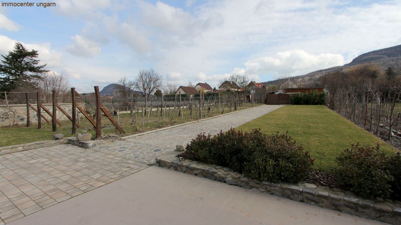 (AAA) schönes und gemütliches Wohnhaus mit Fernblick (3302-2)