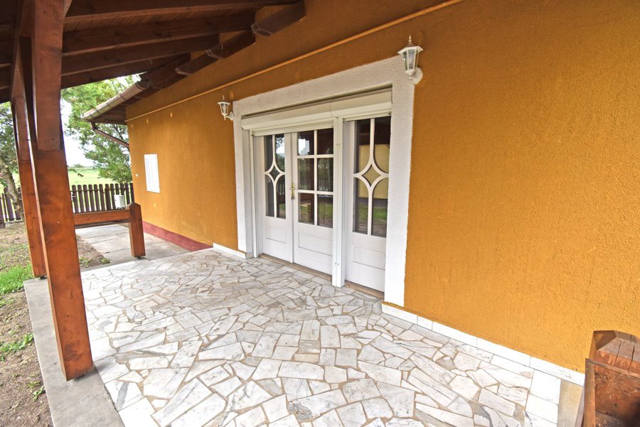 (BBA Neuwertiges Landhaus im Bungalowstil in ruhiger Gegend (FER2608)