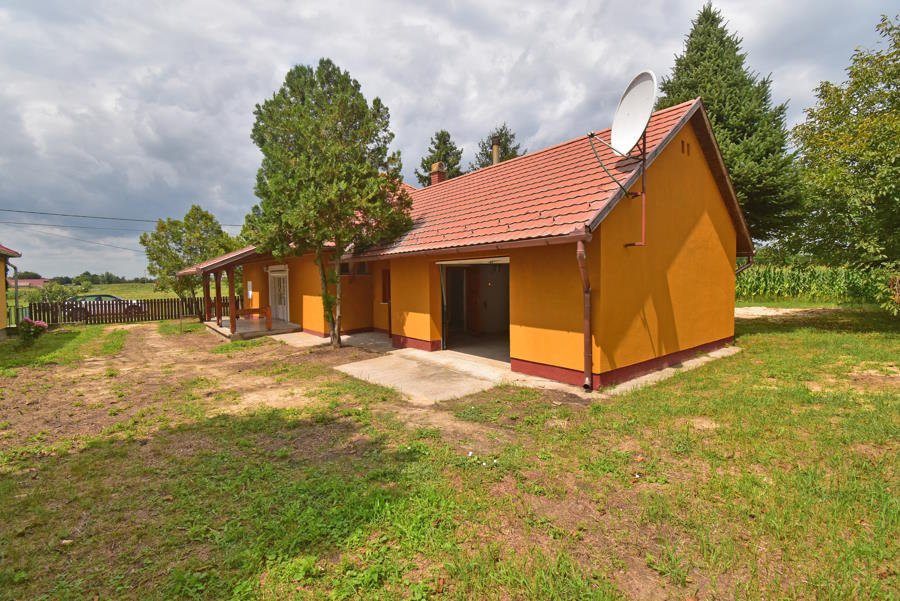 (BBA Neuwertiges Landhaus im Bungalowstil in ruhiger Gegend (FER2608)