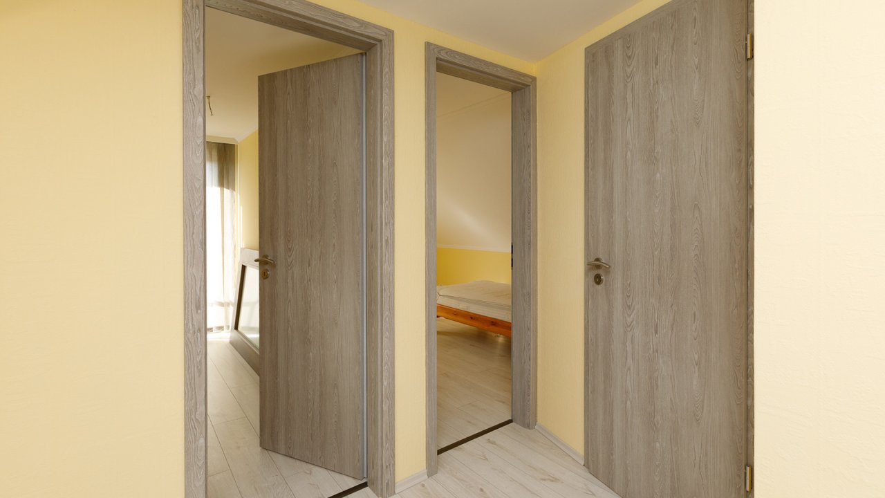 (BAA) Großes Einfamilienhaus mit großem Grundstück und toller Aussicht (33372)