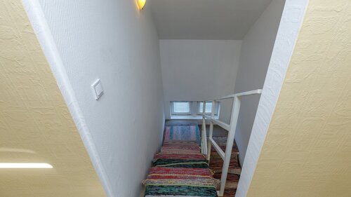 (BAA) Großes Einfamilienhaus mit großem Grundstück und toller Aussicht (33372)