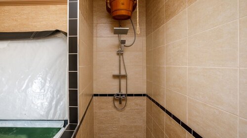 (BAA) Großes Einfamilienhaus mit großem Grundstück und toller Aussicht (33372)