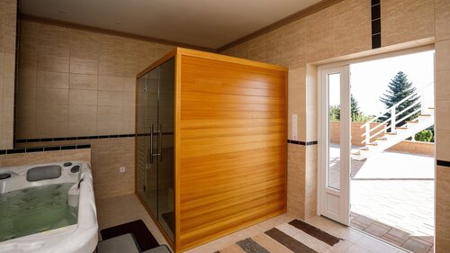 (BAA) Großes Einfamilienhaus mit großem Grundstück und toller Aussicht (33372)
