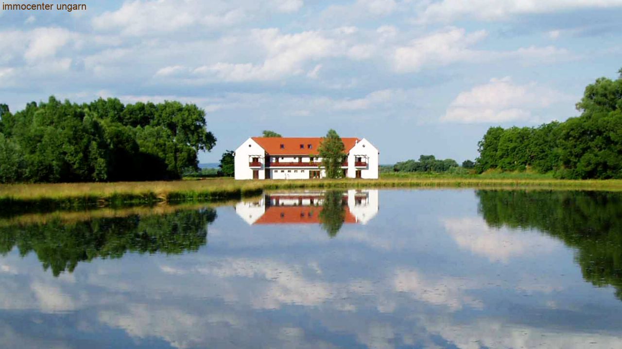 Seminarhotel mit eigenem See in Ungarn (ABA) (4017/3)