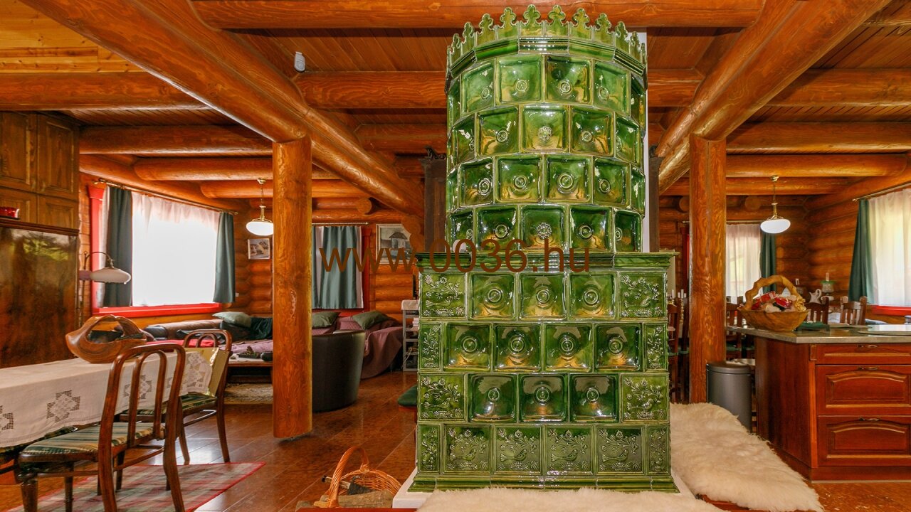 (AAAB) Original siebenbürgisches Blockhaus als echte Kuriosität (33563) — immocenter-hongarije-huis-kopen-33563-woonkamer5