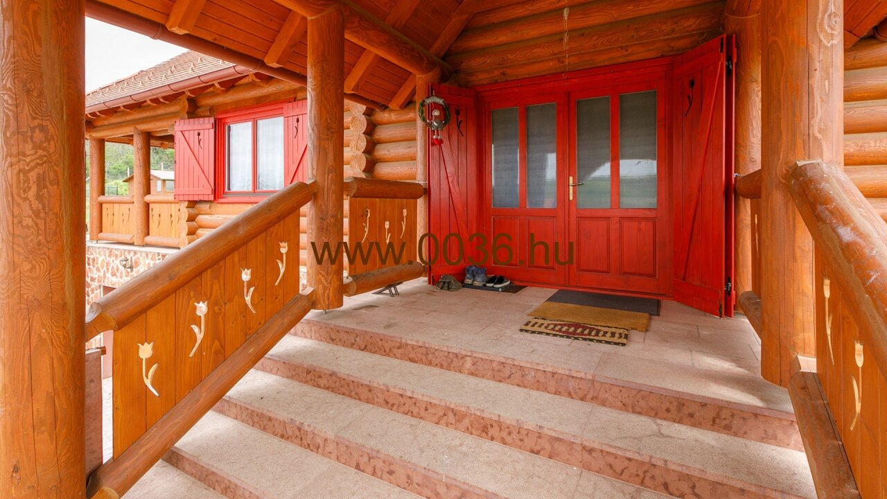 (AAAB) Original siebenbürgisches Blockhaus als echte Kuriosität (33563) — Immocenter-Hungría-Casa-Compra-33563-Frente6