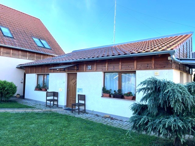 (AAAB) Apartementhaus im weltbekannten Thermalbad Heviz (IN1597) — IMG
