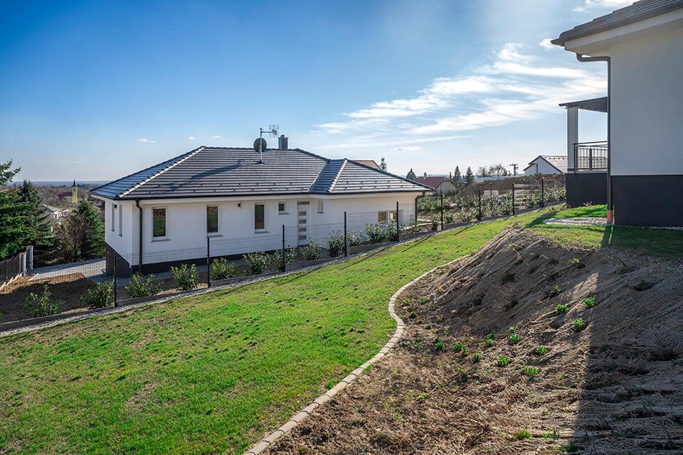 (AAA) Landhaus-Bungalow als Neubau-Erstbezug in Ungarn kaufen (CM069)
