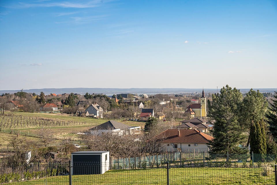 (AAA) Landhaus-Bungalow als Neubau-Erstbezug in Ungarn kaufen (CM069)