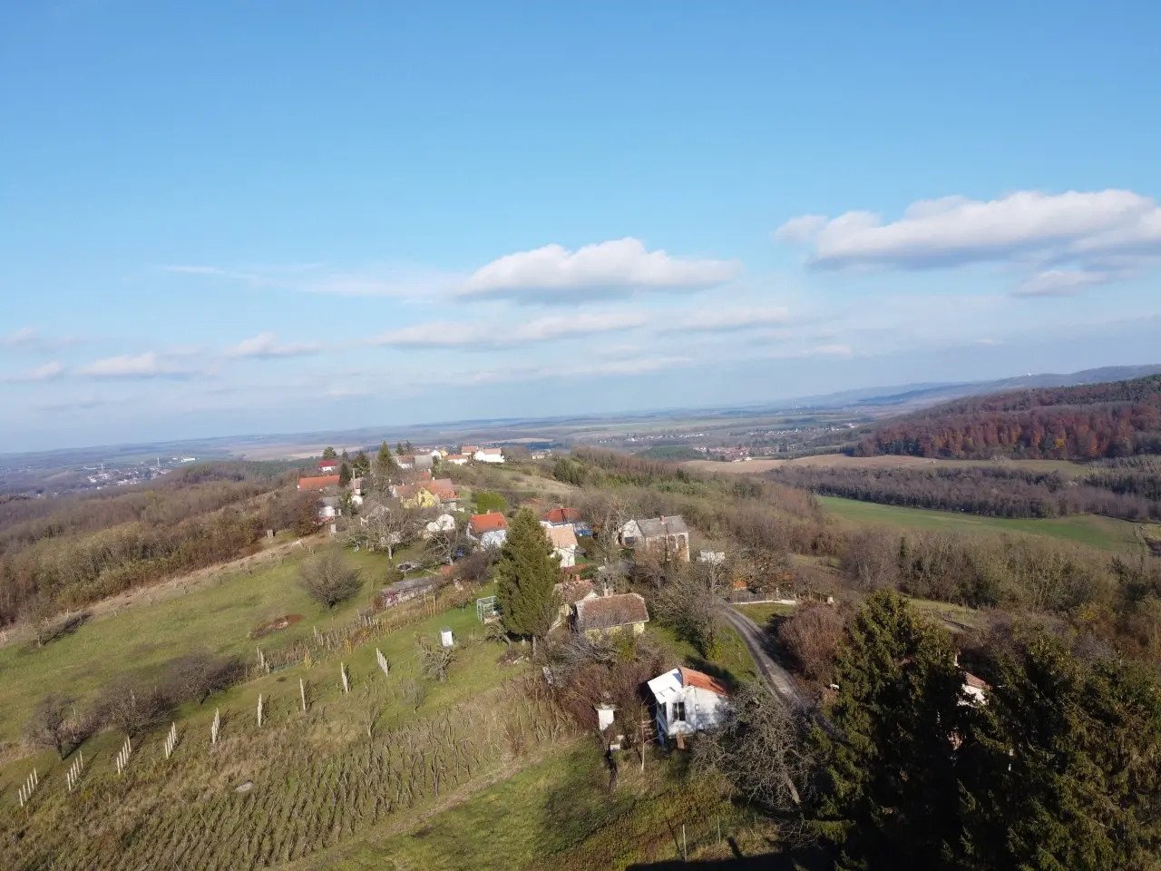 (A-A-) Herausragendes Baugrundstück mit Panoramablick oberhalb von Zalaegerzeg
