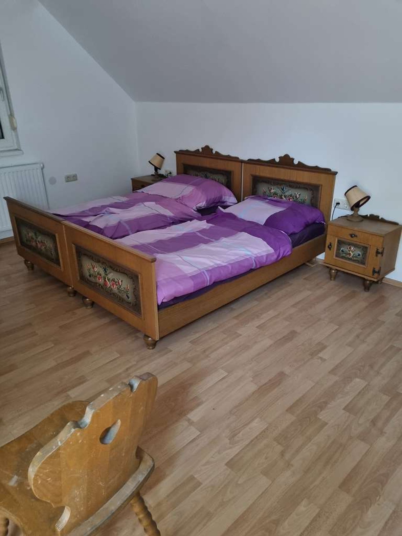 2 Einfamilienhäuser mit großem Grundstück und Badeteich (WH3775) — -