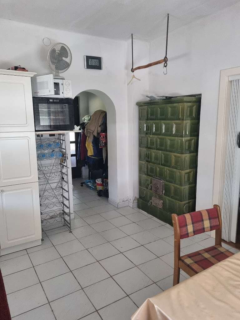 2 Einfamilienhäuser mit großem Grundstück und Badeteich (WH3775) — -