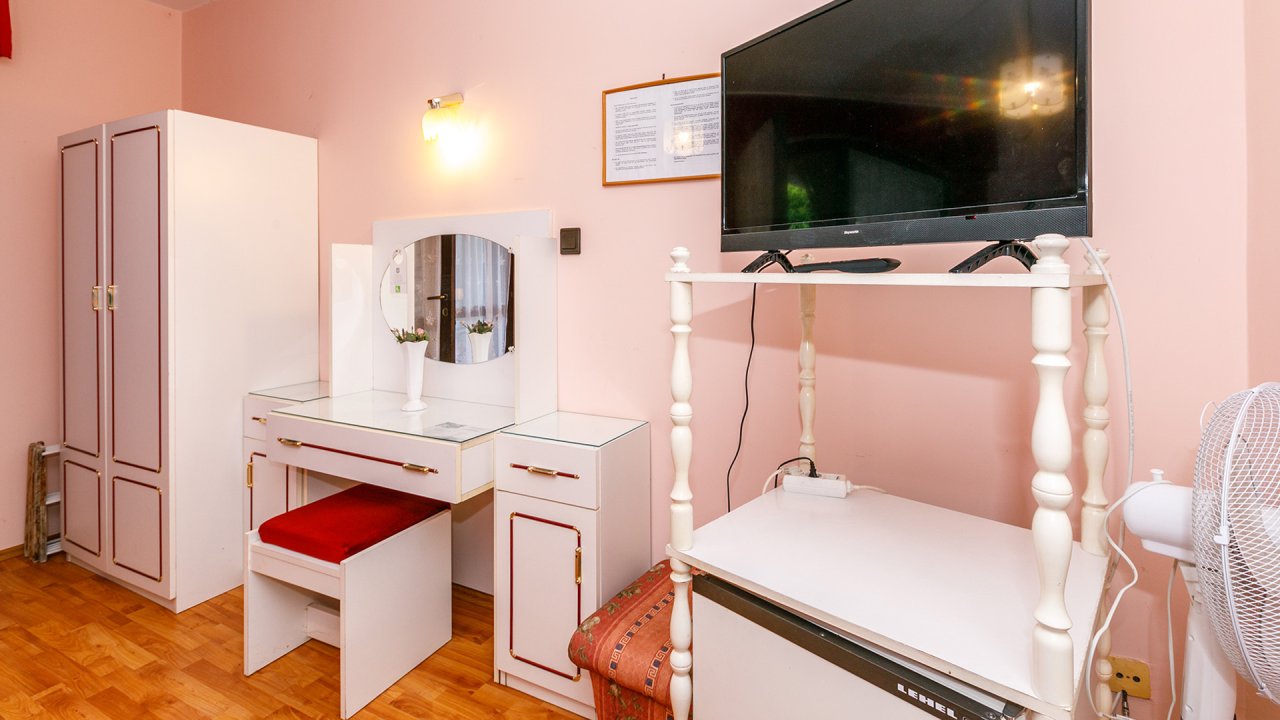 (ABB) Hotel-Pension am Balaton Nordufer in guter zentraler Lage (66155) — Apartment