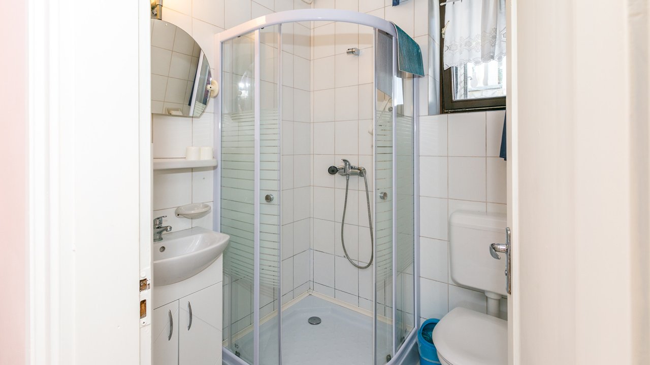 (ABB) Hotel-Pension am Balaton Nordufer in guter zentraler Lage (66155) — Apartment
