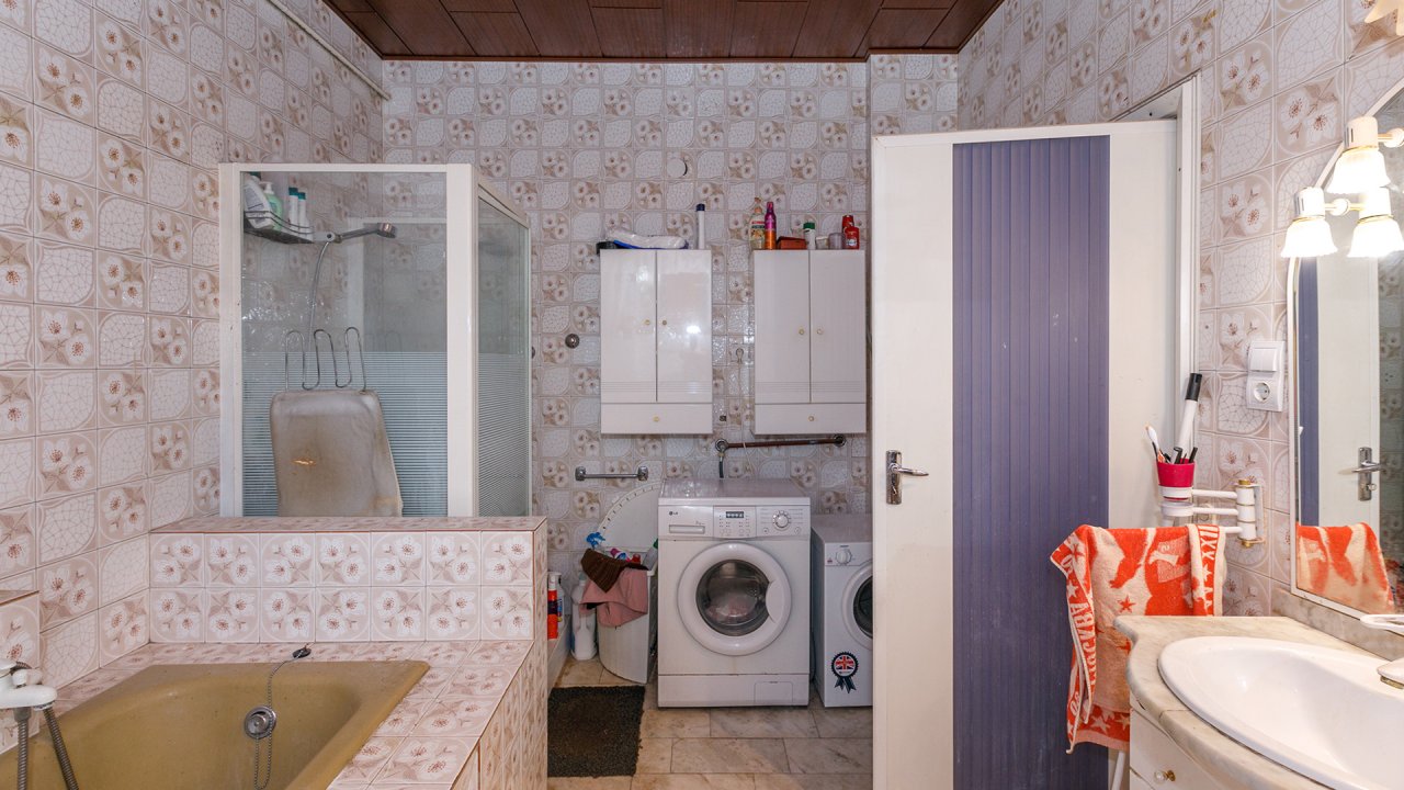 (ABB) Hotel-Pension am Balaton Nordufer in guter zentraler Lage (66155) — Privatwohnung