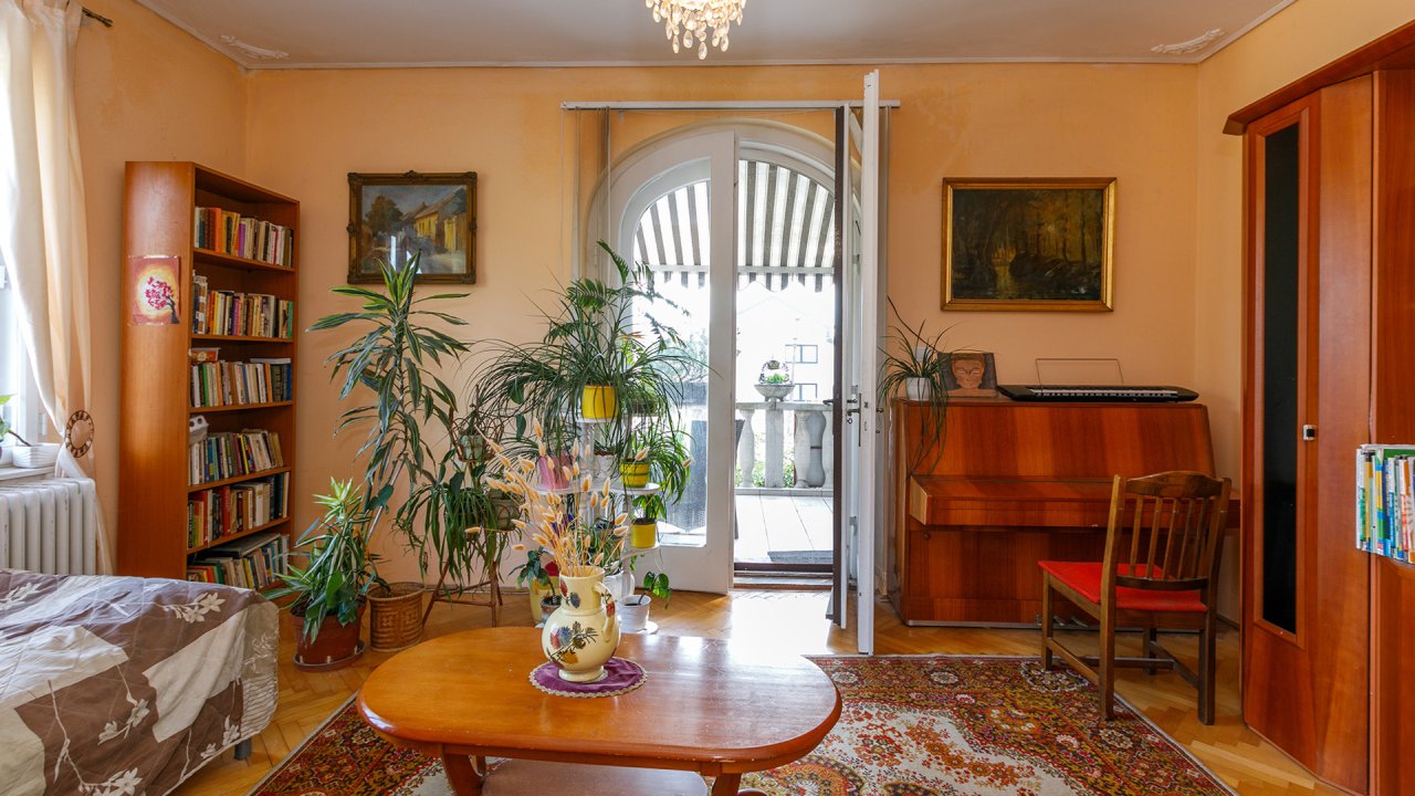 (ABB) Hotel-Pension am Balaton Nordufer in guter zentraler Lage (66155) — Privatwohnung