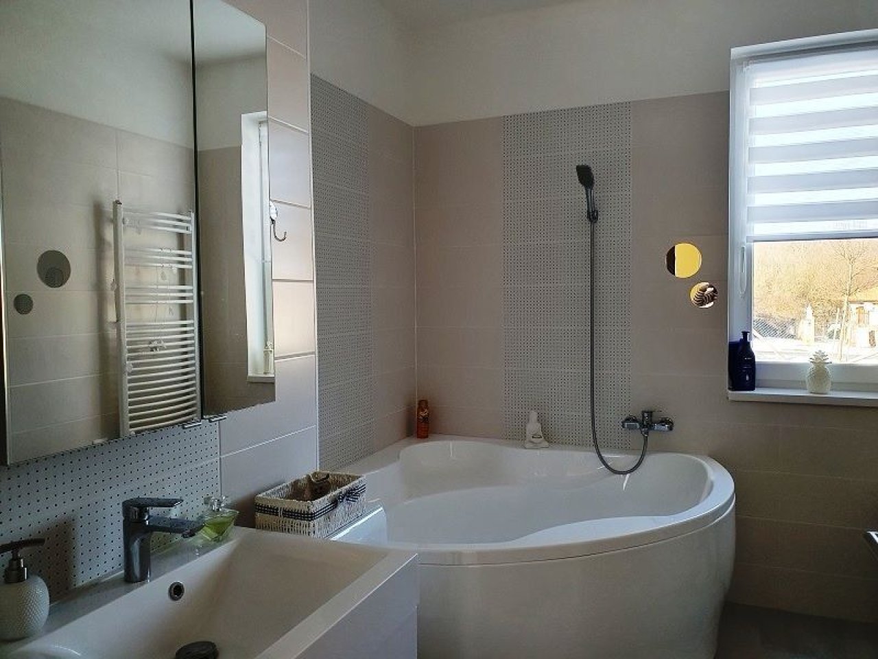 (AAAB) Neubau-Bungalow in toller Lage Nähe Donau (ANZ02)