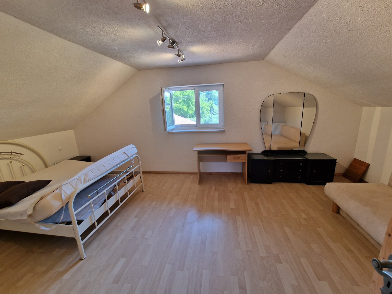 (BAA) Mehrgenerationenhaus / Betreutes wohnen / Investment! (HCM332-4)
