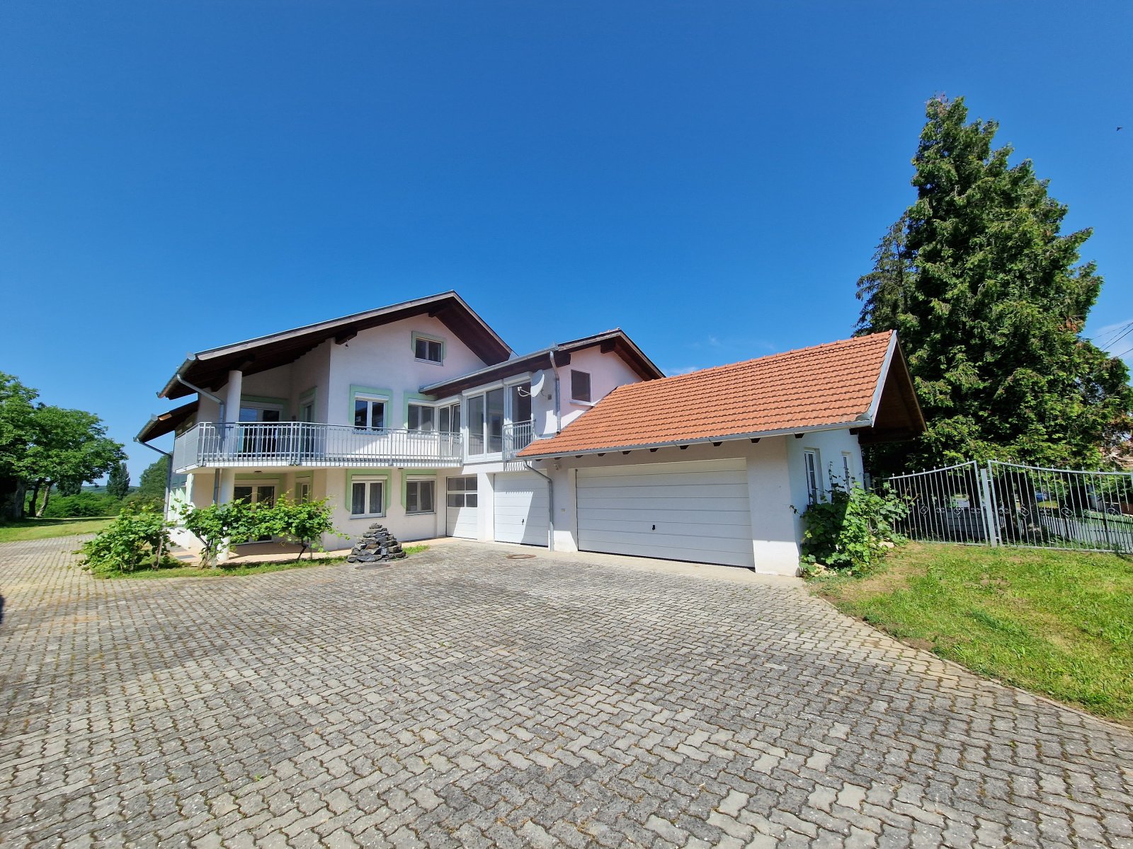 (BAA) Mehrgenerationenhaus / Betreutes wohnen / Investment!
