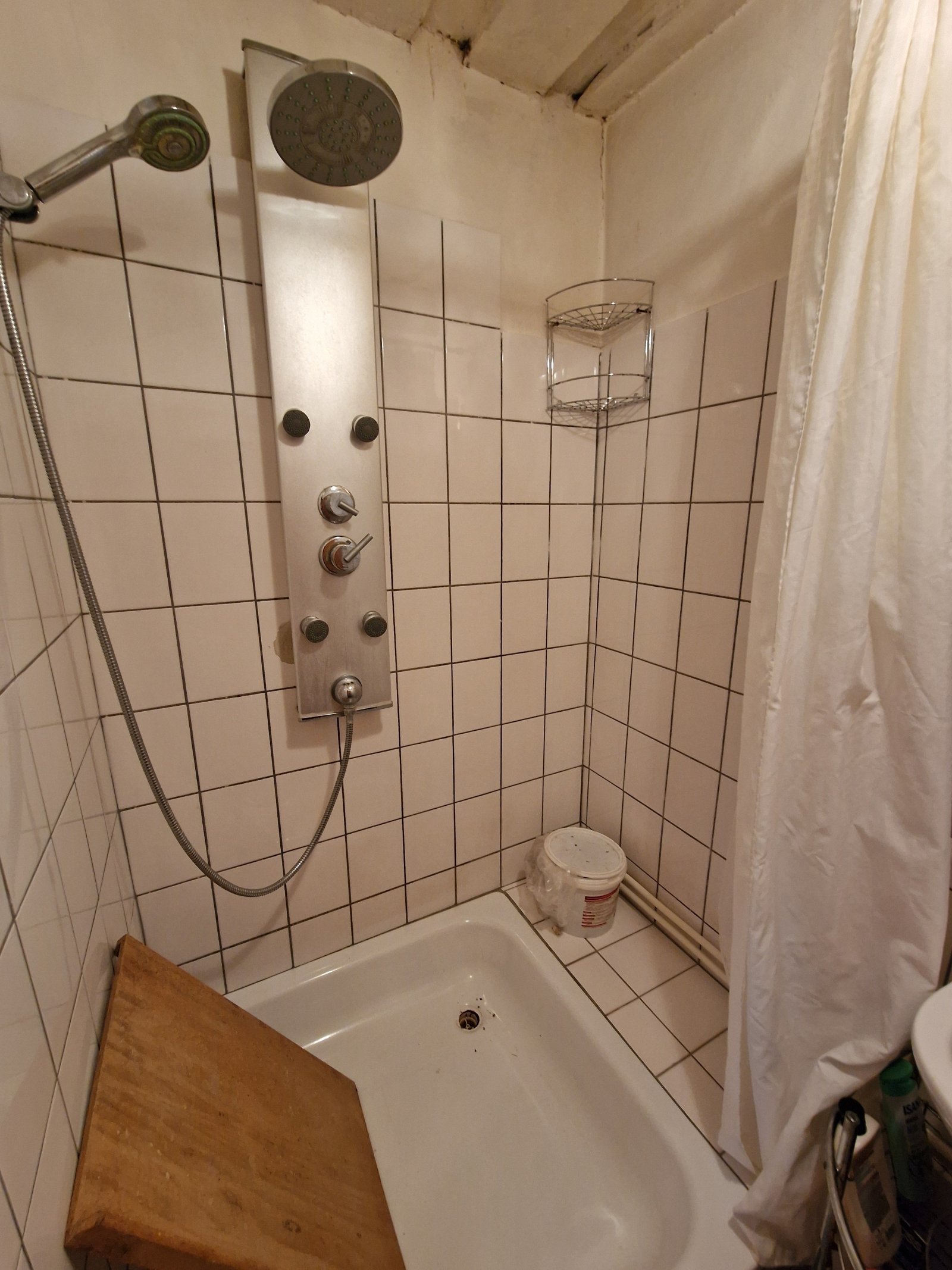 (BBA) Bauernhaus in ruhiger Lage (CM126) — Bad 1