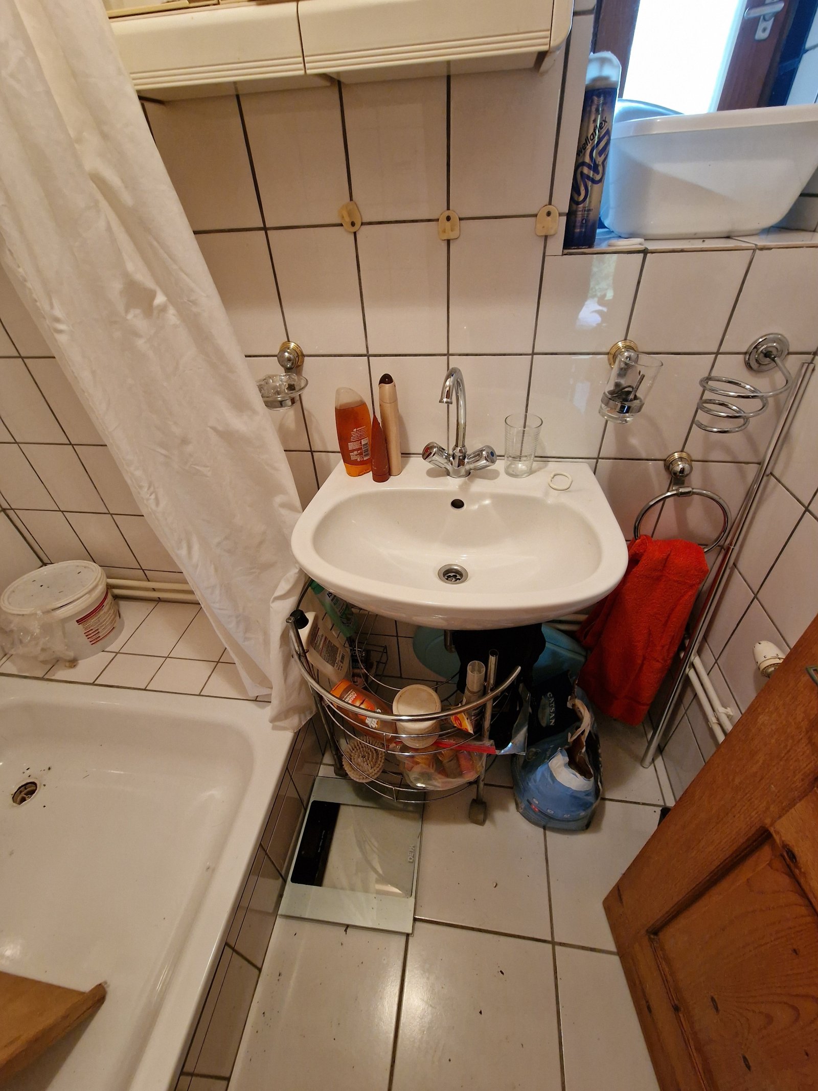 (BBA) Bauernhaus in ruhiger Lage (CM126) — Bad 1