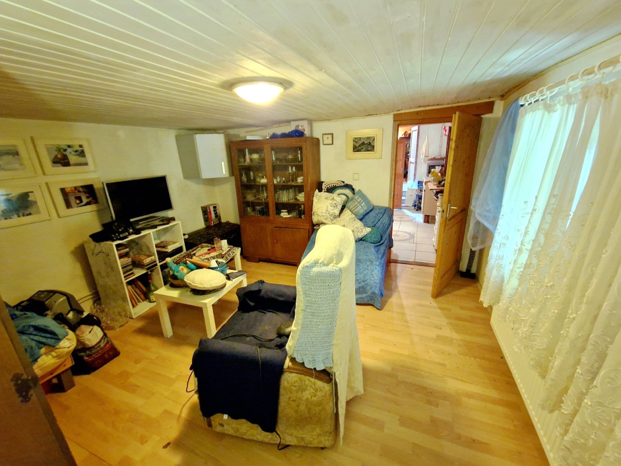 (BBA) Bauernhaus in ruhiger Lage (CM126) — Wohnzimmer