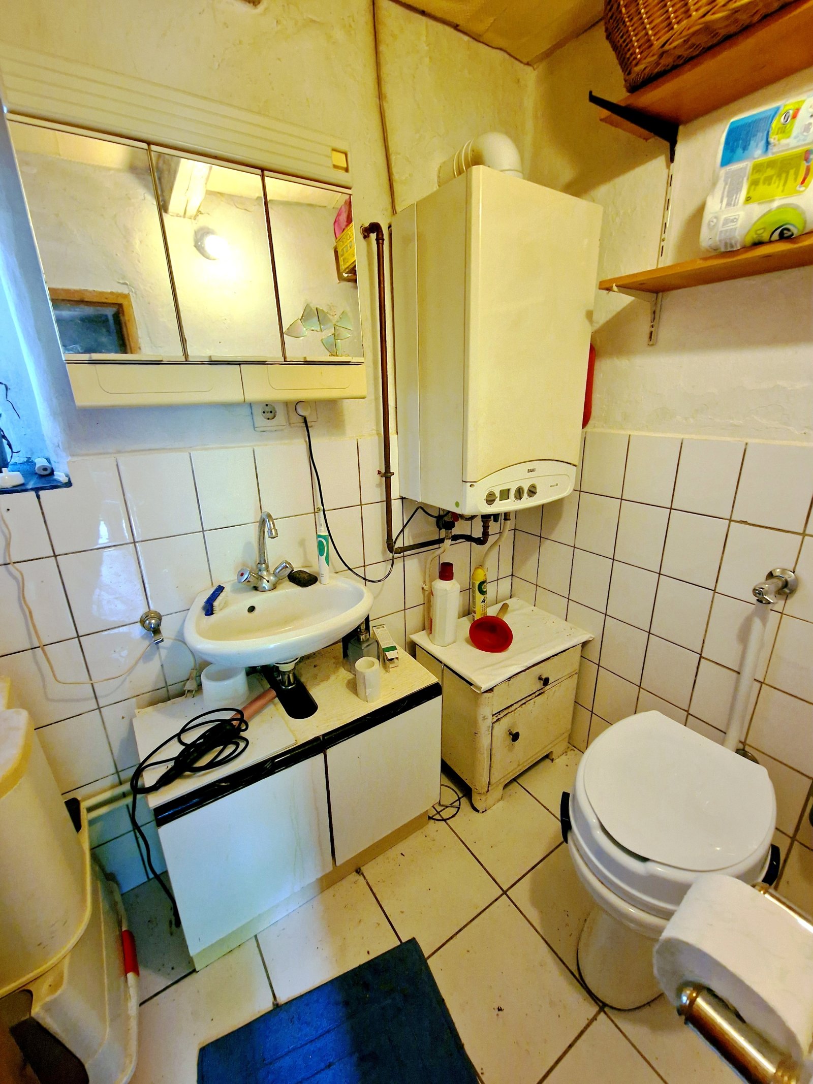 (BBA) Bauernhaus in ruhiger Lage (CM126) — Bad 1