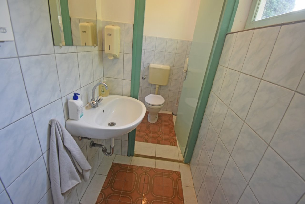 Pension - Jugendherberge am See mit viel Potential in Westungarn (FER0310)