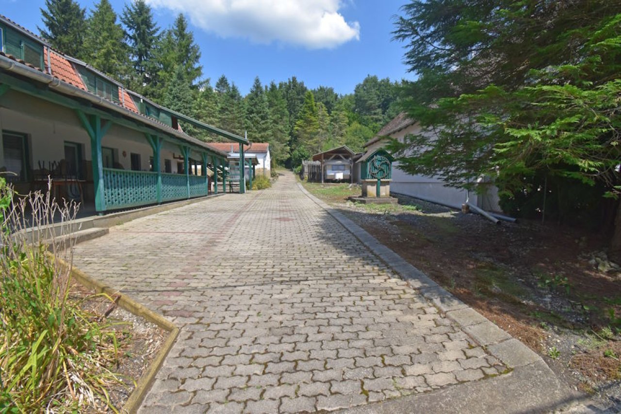 Pension - Jugendherberge am See mit viel Potential in Westungarn (FER0310)