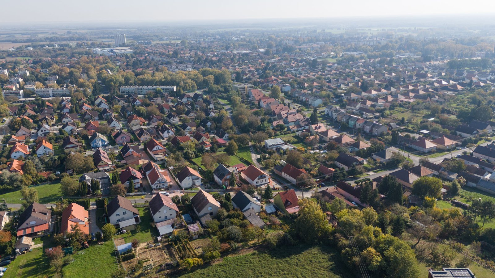 Familienhaus mit 3 Schlafzimmern und einer Gartenoase in Ungarn (33760) — exclusive-hd